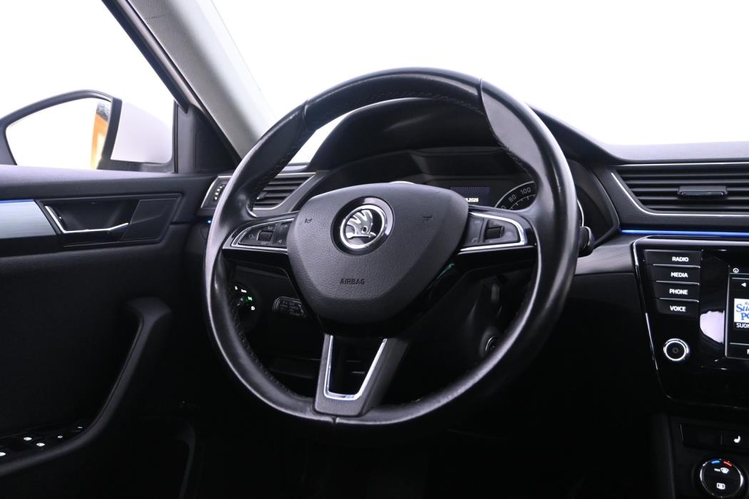 SKODA Superb 2016