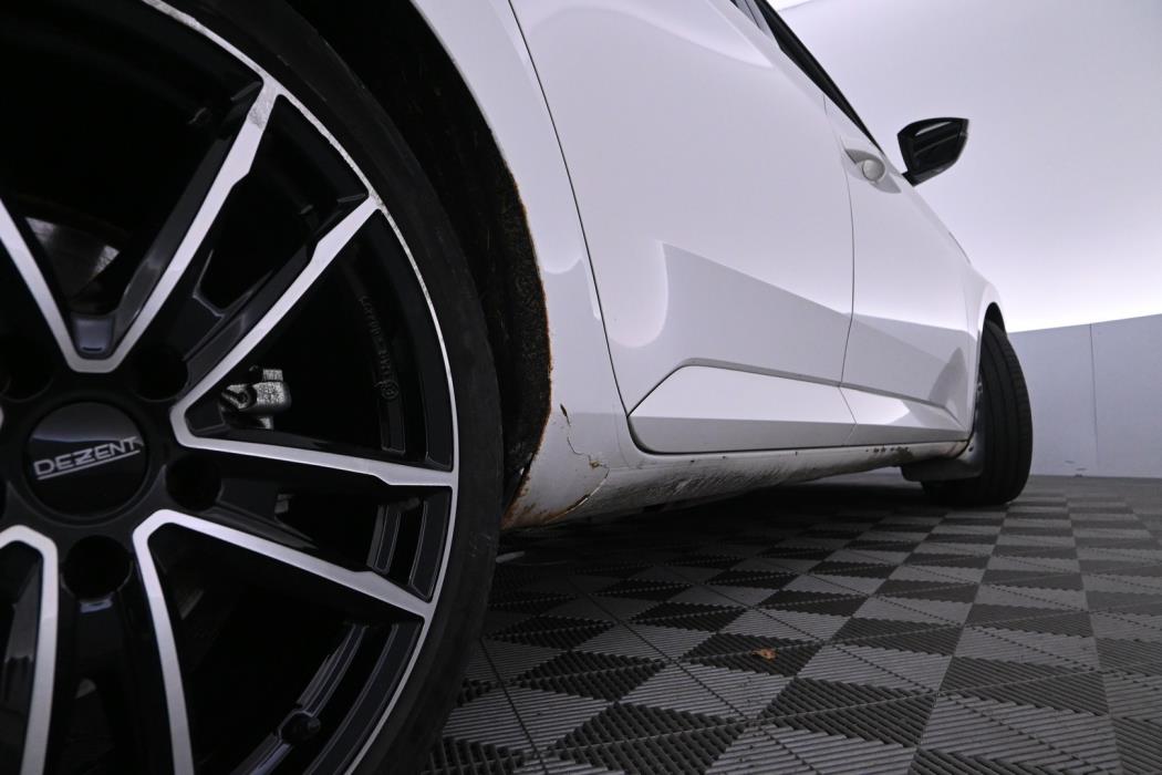 SKODA Superb 2016