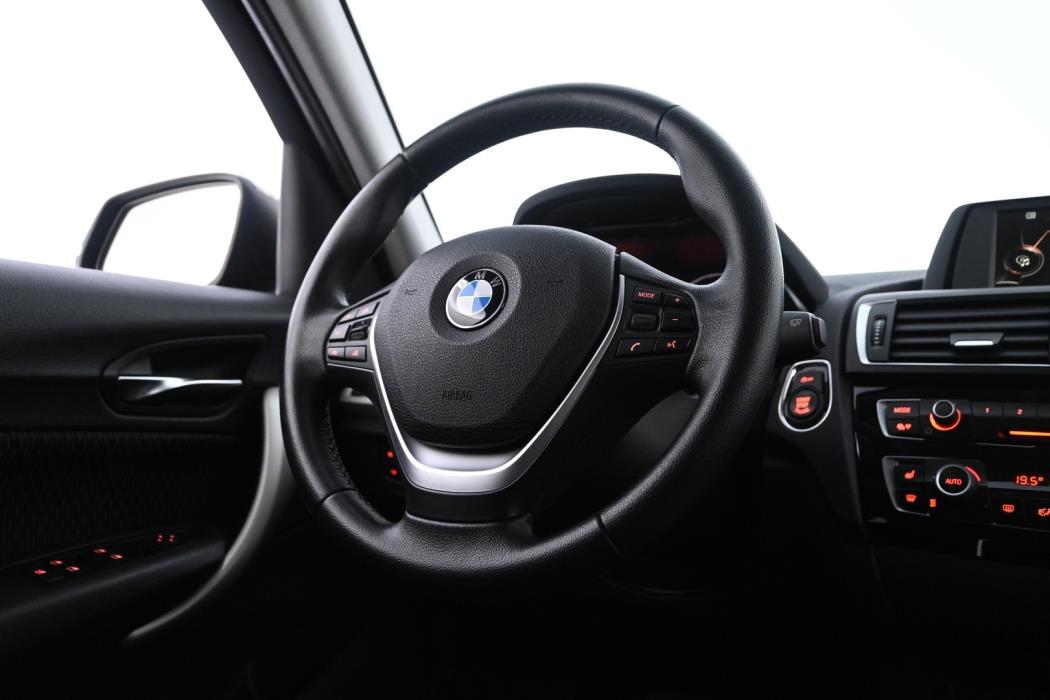 BMW 118 2016