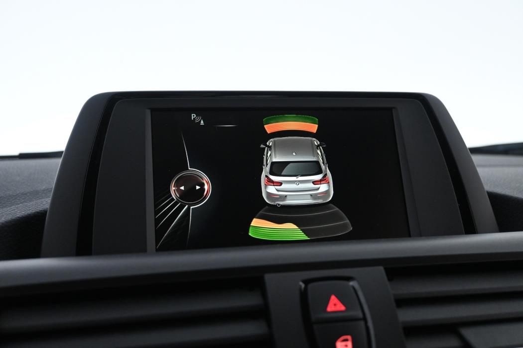 BMW 118 2016