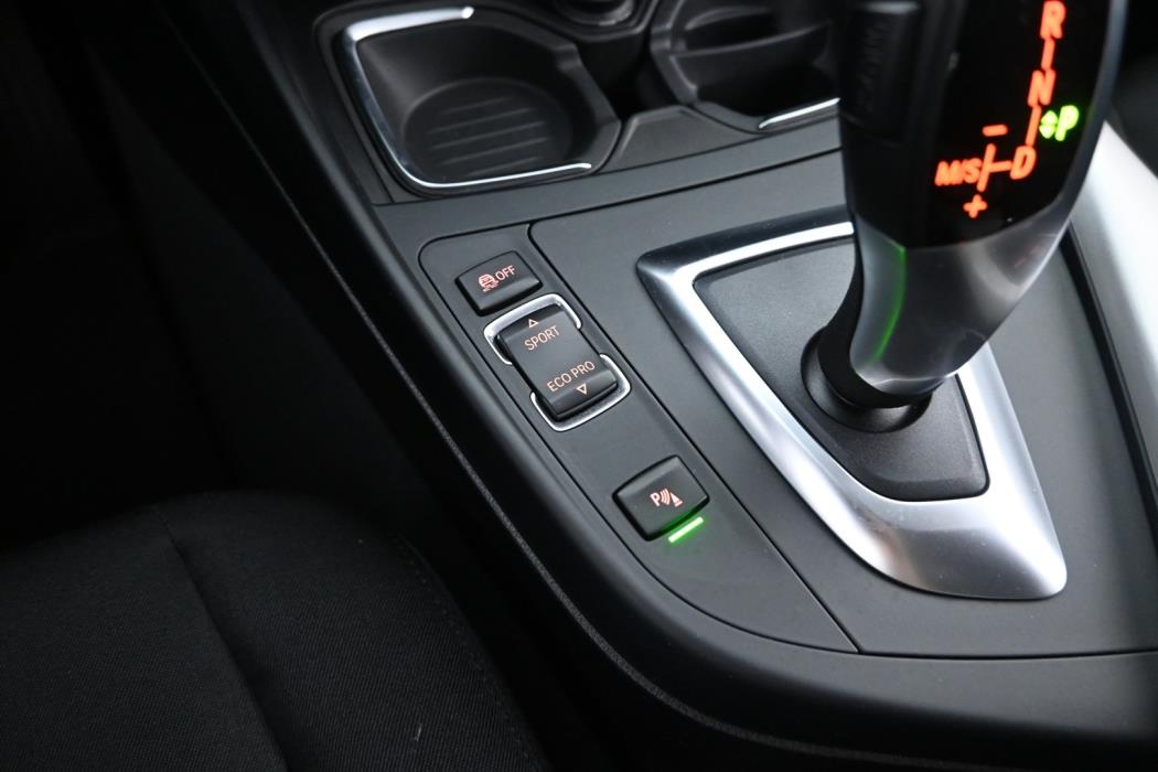 BMW 118 2016