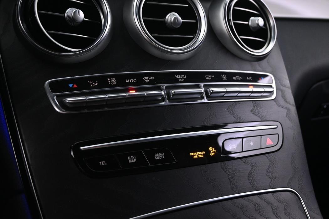 MERCEDES-BENZ GLC 2022