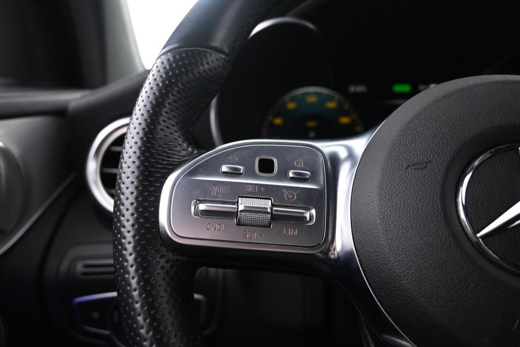 MERCEDES-BENZ GLC 2022