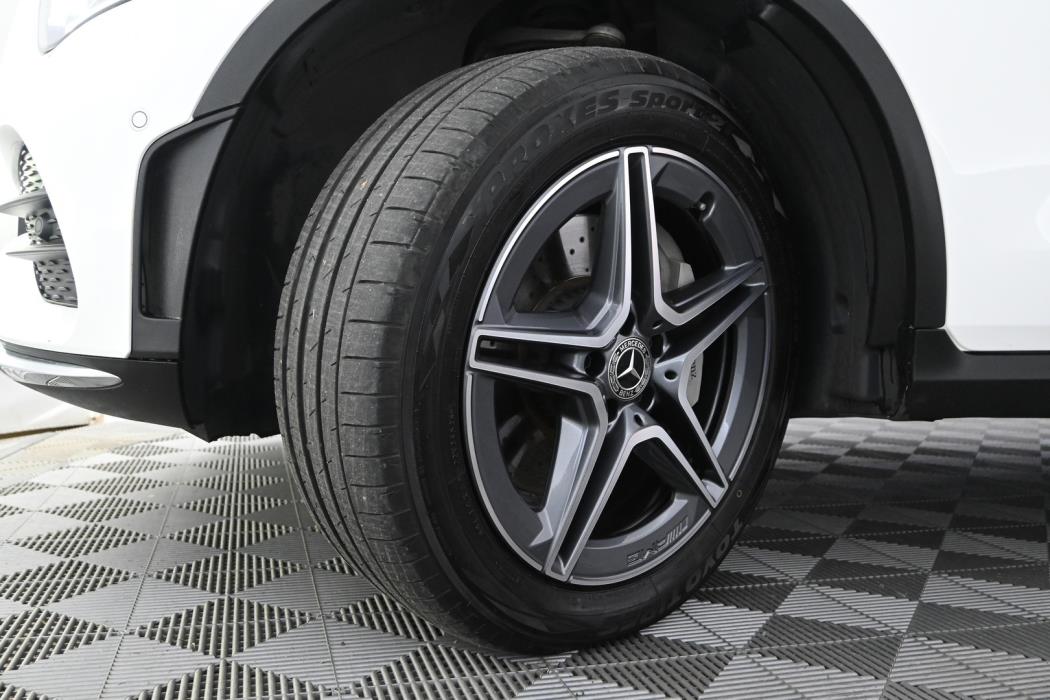 MERCEDES-BENZ GLC 2022