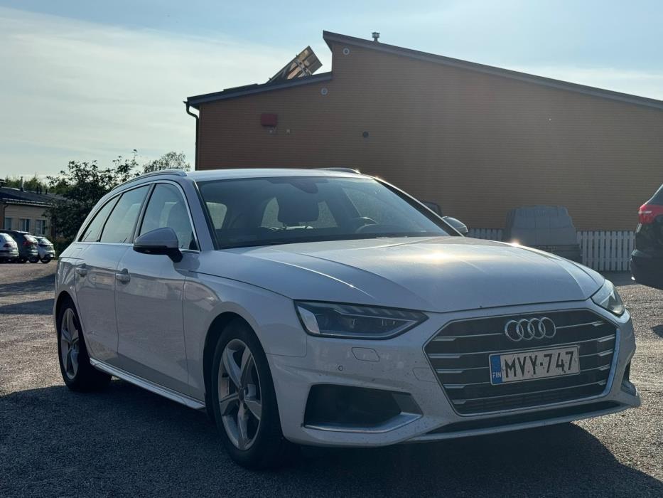 AUDI A4 2020