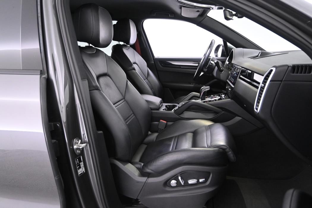 PORSCHE Cayenne 2020