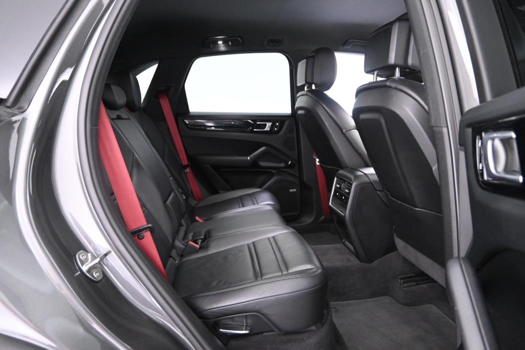 PORSCHE Cayenne 2020