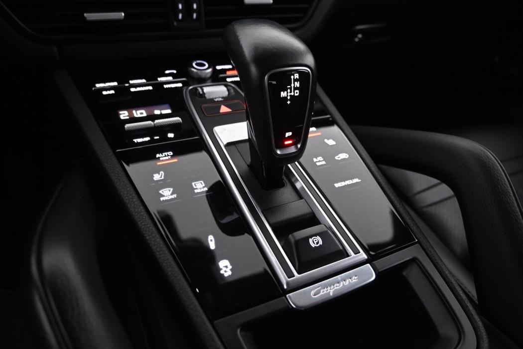 PORSCHE Cayenne 2020