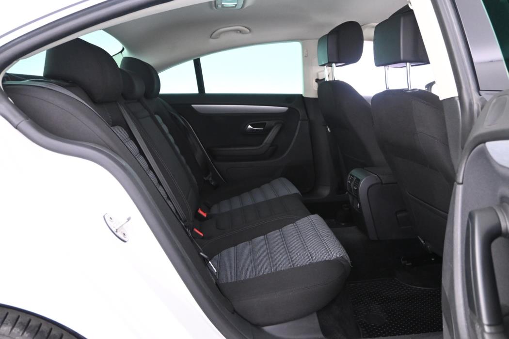 VOLKSWAGEN CC 2012