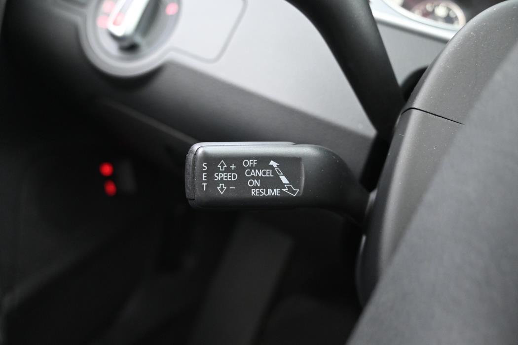 VOLKSWAGEN CC 2012