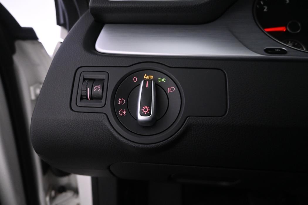 VOLKSWAGEN CC 2012