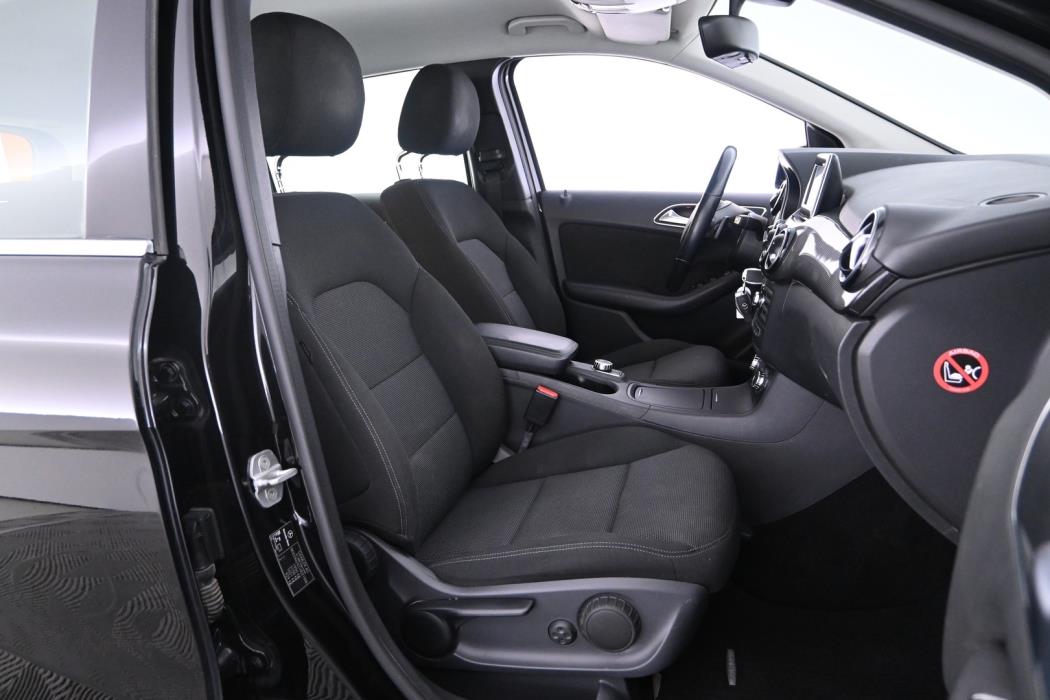 MERCEDES-BENZ B 2012