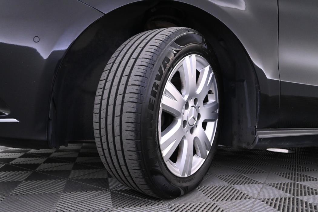MERCEDES-BENZ B 2012