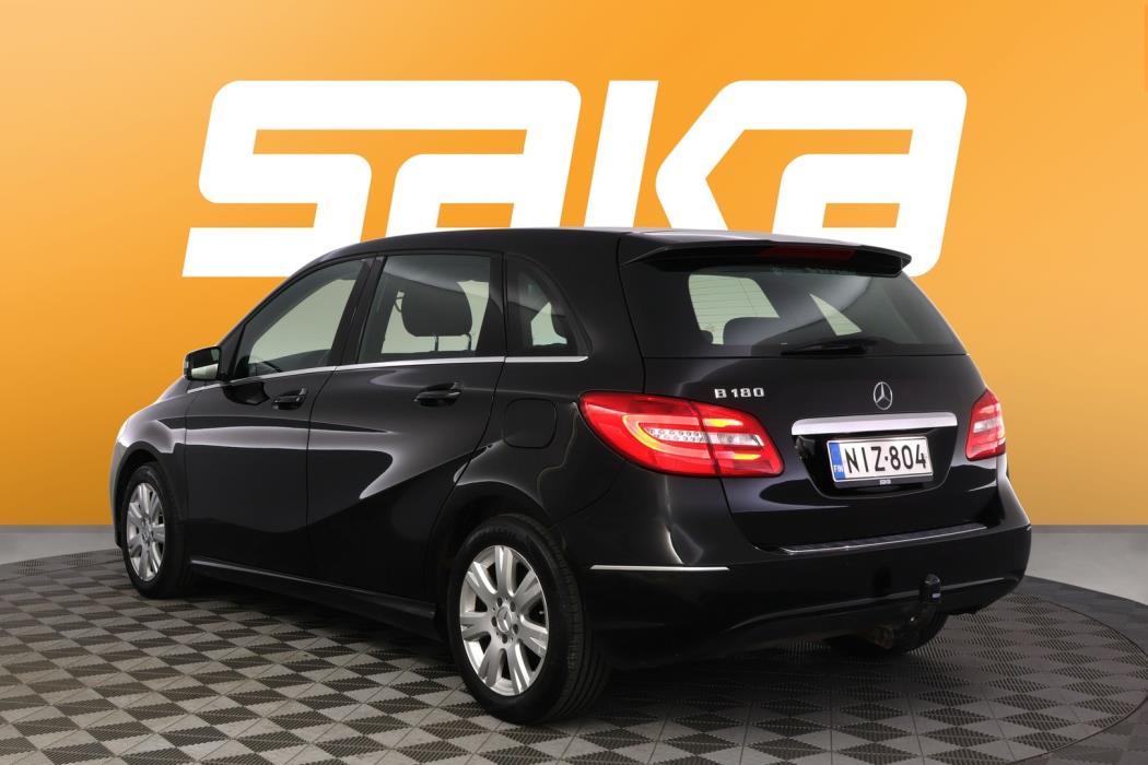 MERCEDES-BENZ B 2012