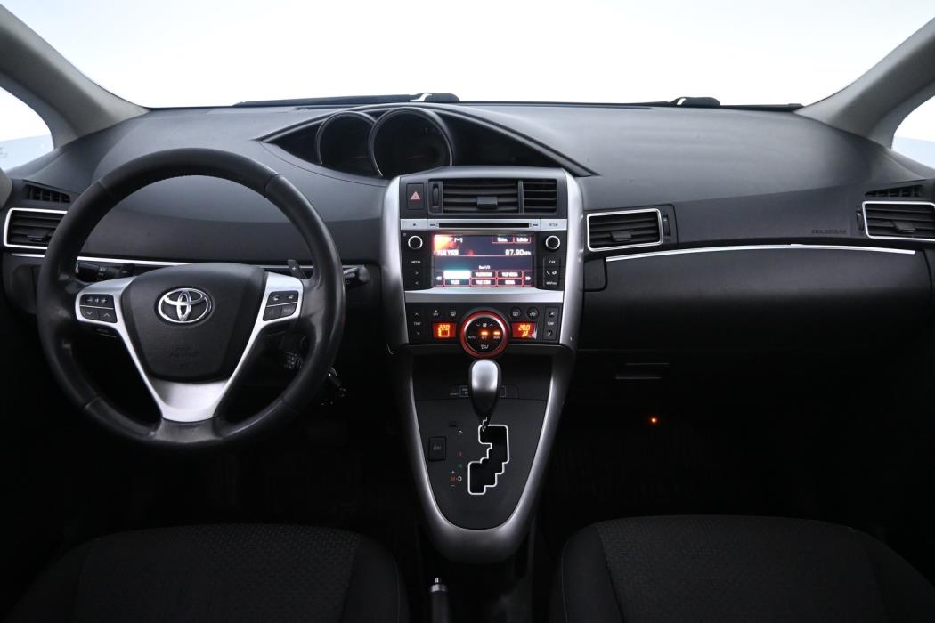 TOYOTA Verso 2014