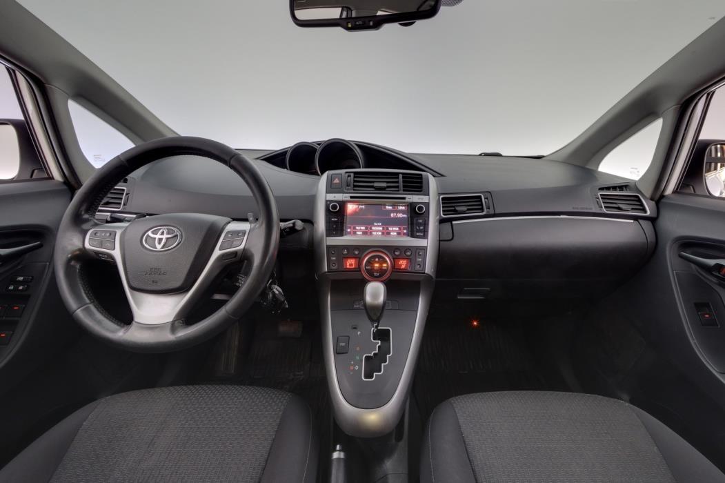 TOYOTA Verso 2014