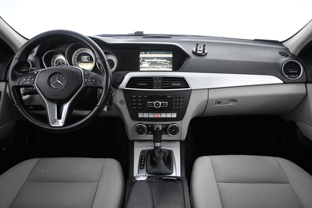 MERCEDES-BENZ C 2012
