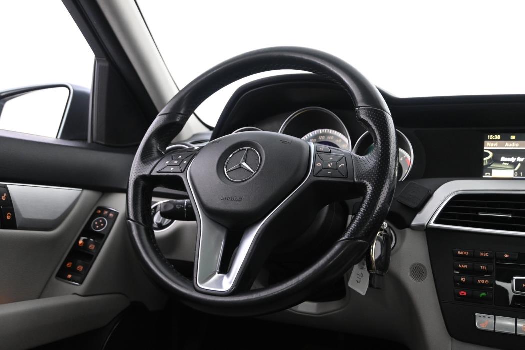 MERCEDES-BENZ C 2012