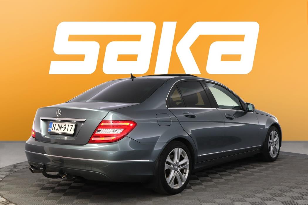 MERCEDES-BENZ C 2012