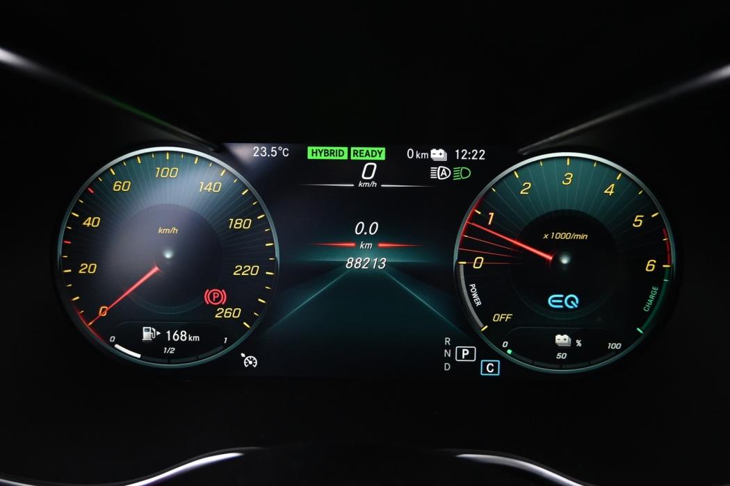 MERCEDES-BENZ C 2021