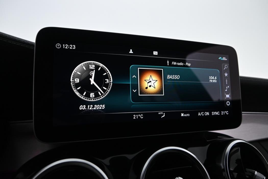 MERCEDES-BENZ C 2021