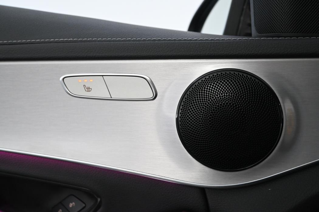 MERCEDES-BENZ C 2021