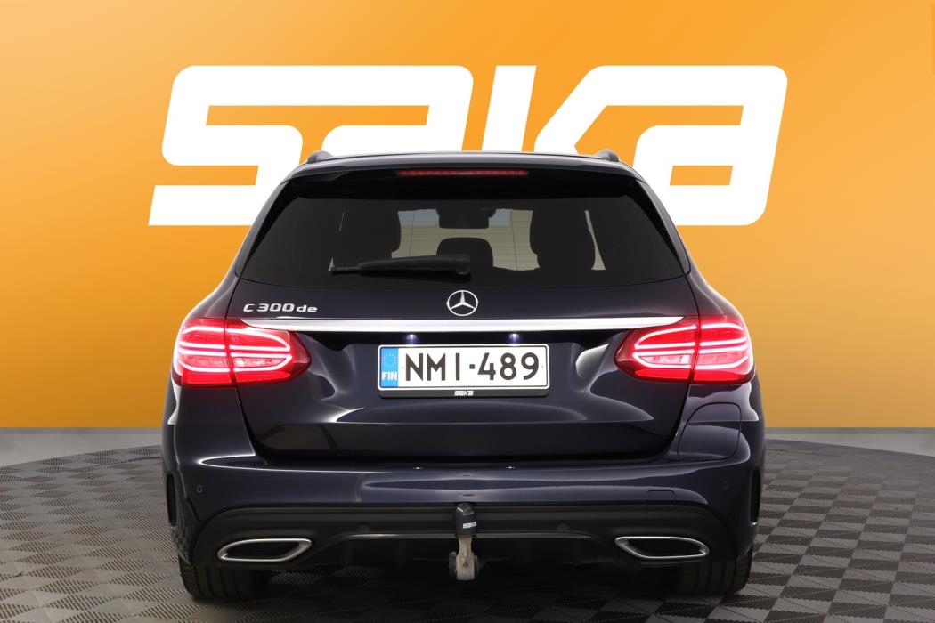 MERCEDES-BENZ C 2021