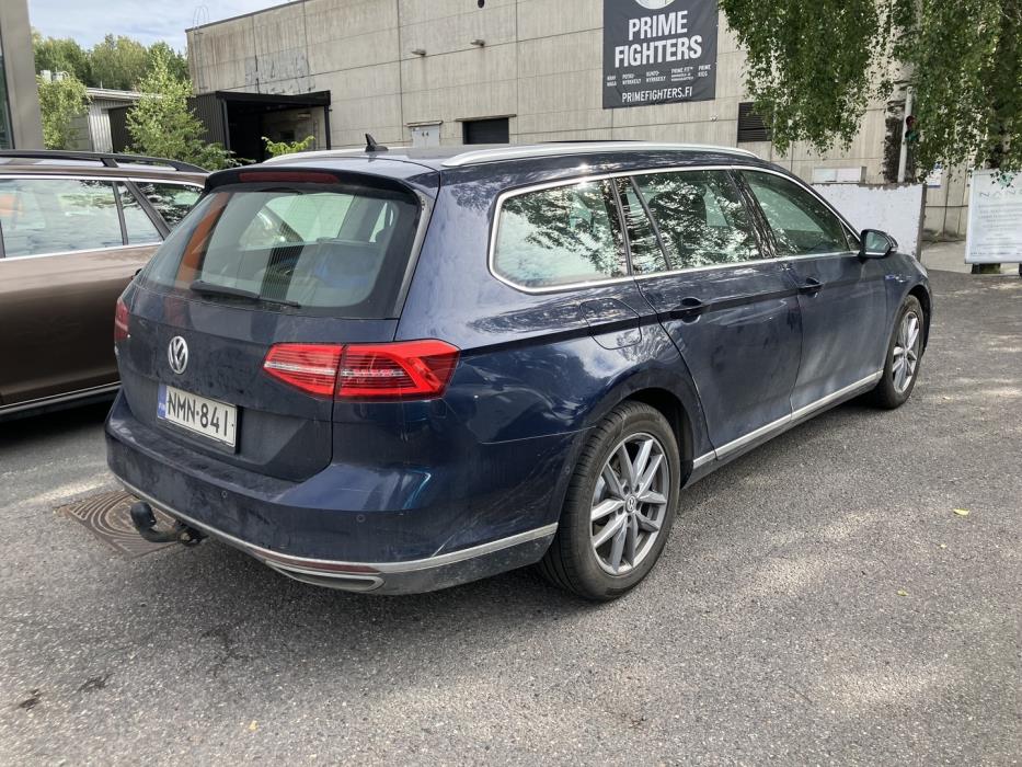 VOLKSWAGEN Passat 2017