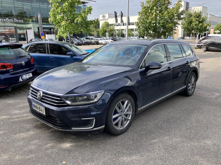 VOLKSWAGEN Passat 2017