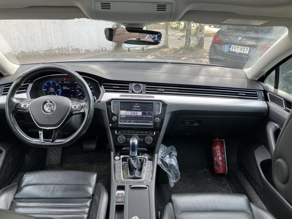 VOLKSWAGEN Passat 2017