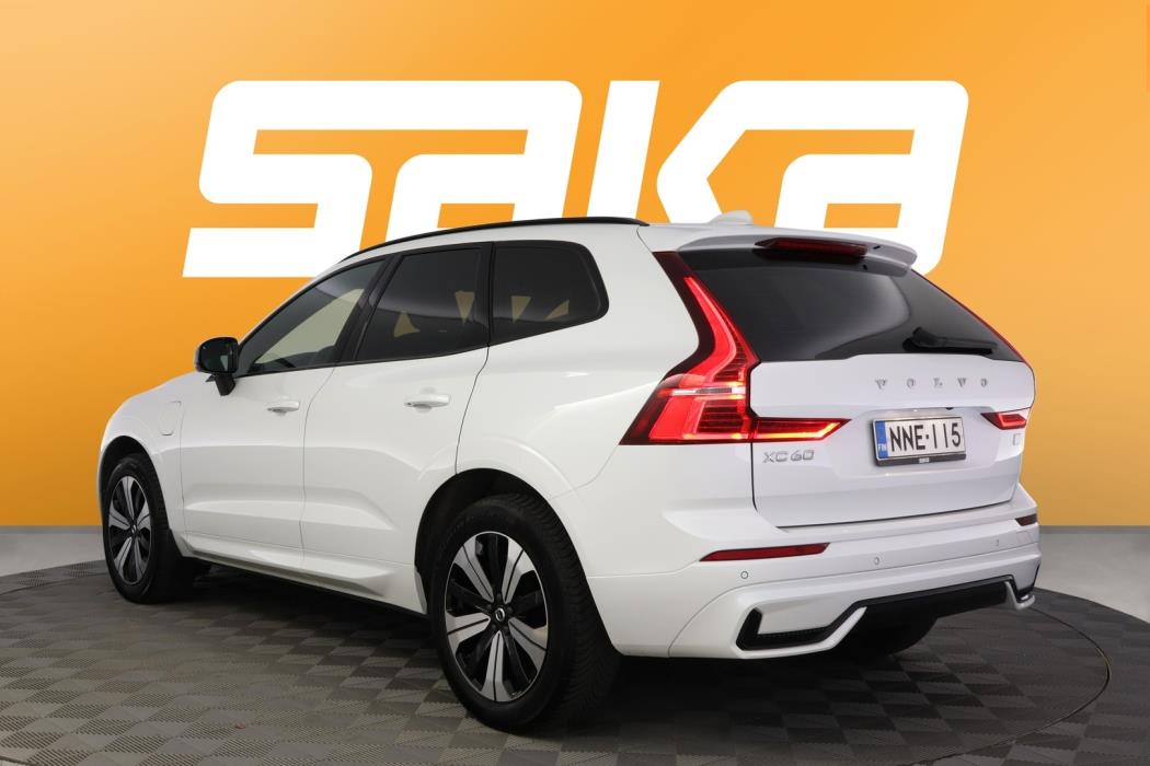 VOLVO XC60 2024