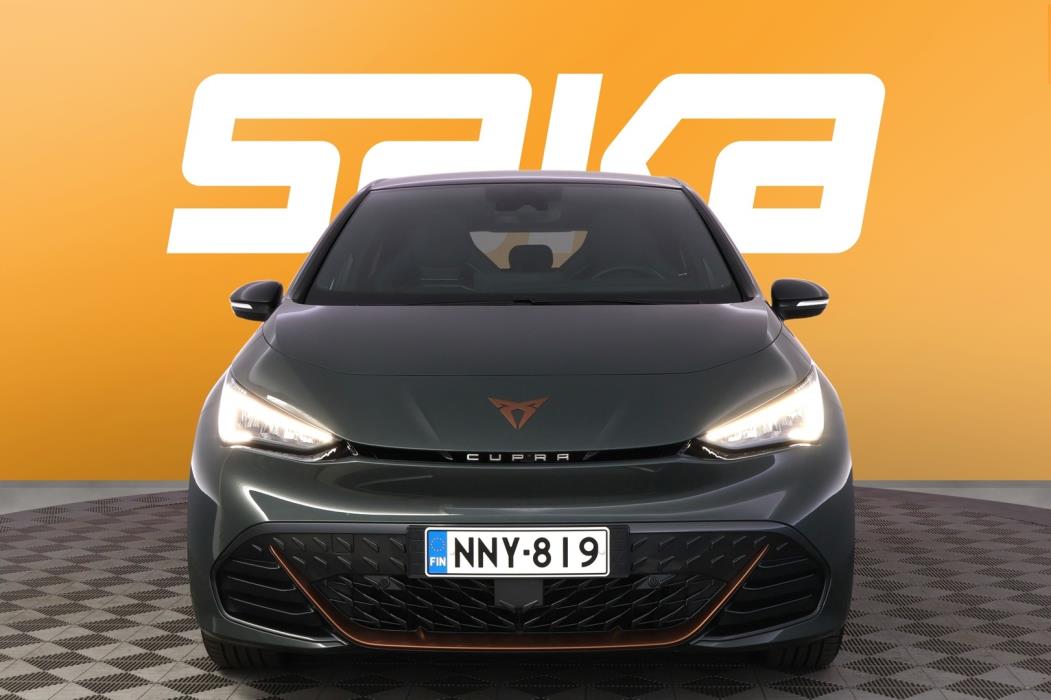 CUPRA Born 2025