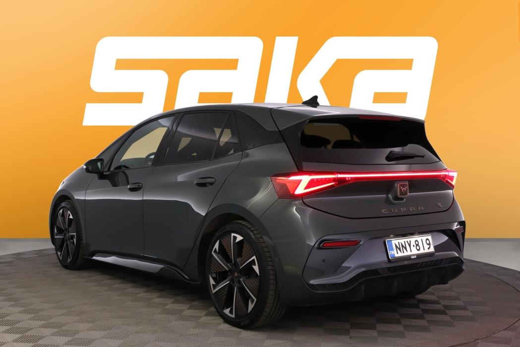CUPRA Born 2025