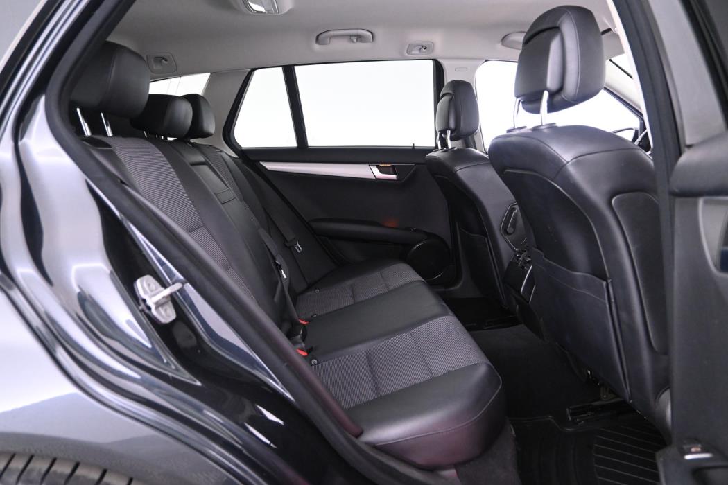 MERCEDES-BENZ C 2012