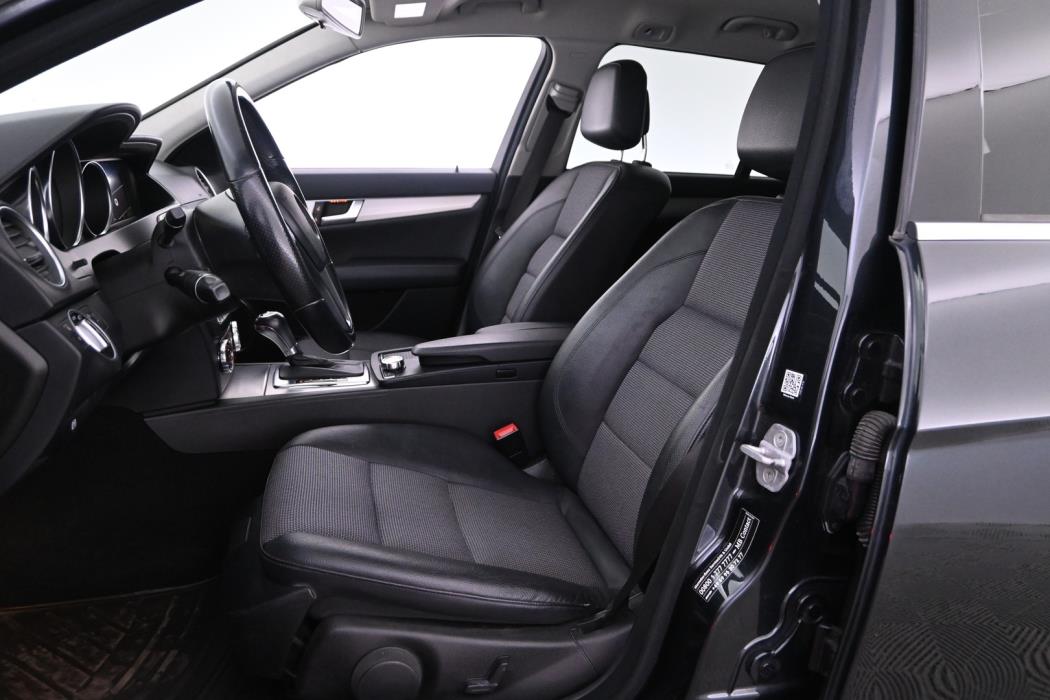 MERCEDES-BENZ C 2012
