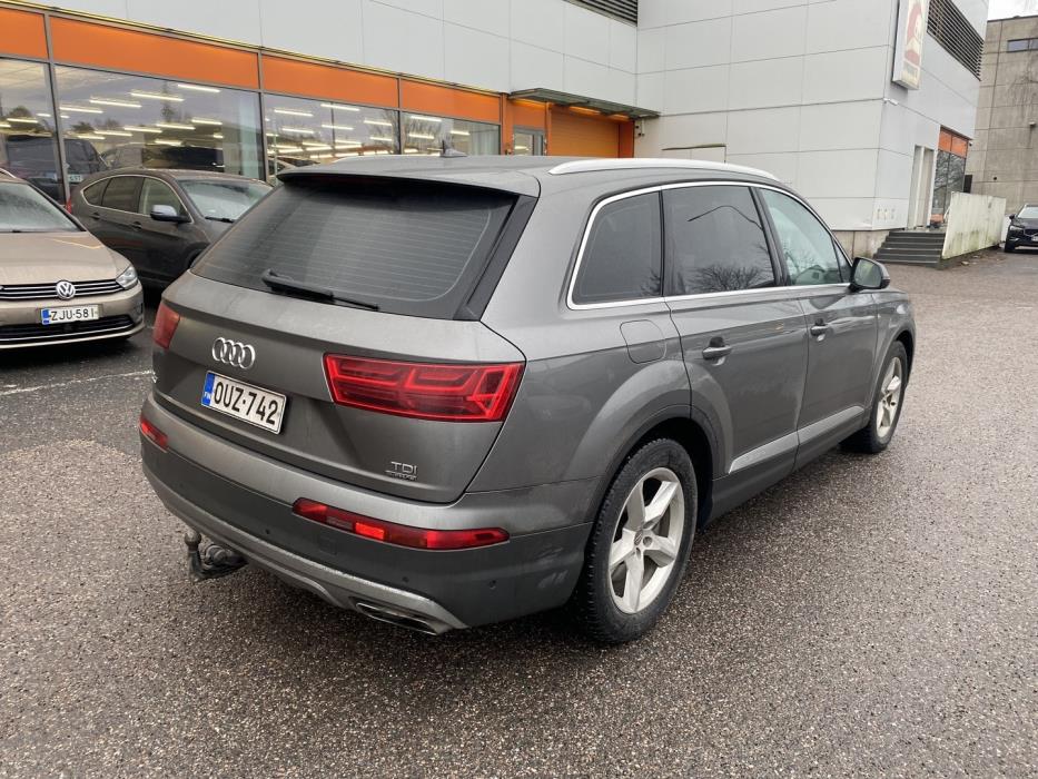 AUDI Q7 2016