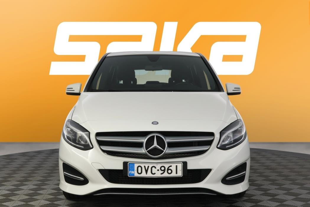 MERCEDES-BENZ B 2016