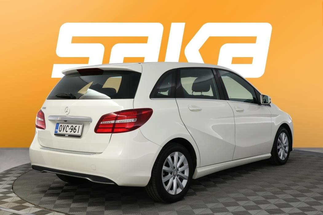 MERCEDES-BENZ B 2016