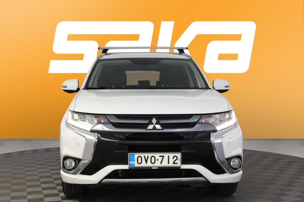 MITSUBISHI Outlander PHEV 2016