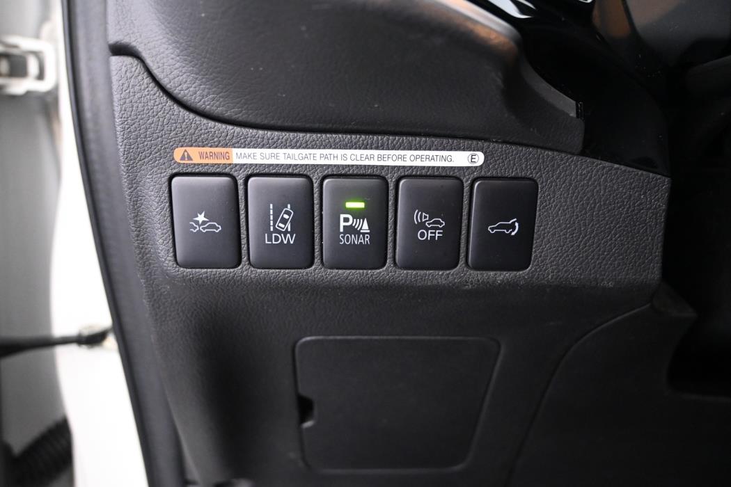 MITSUBISHI Outlander PHEV 2016