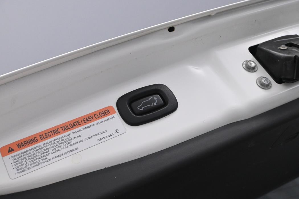 MITSUBISHI Outlander PHEV 2016