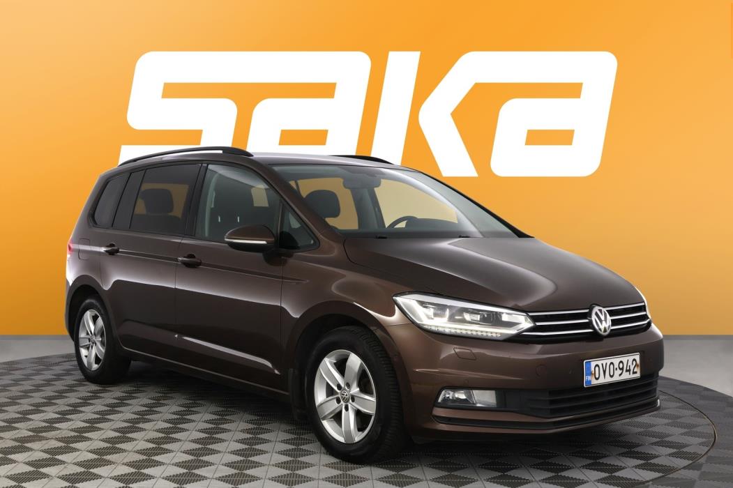 VOLKSWAGEN Touran 2017