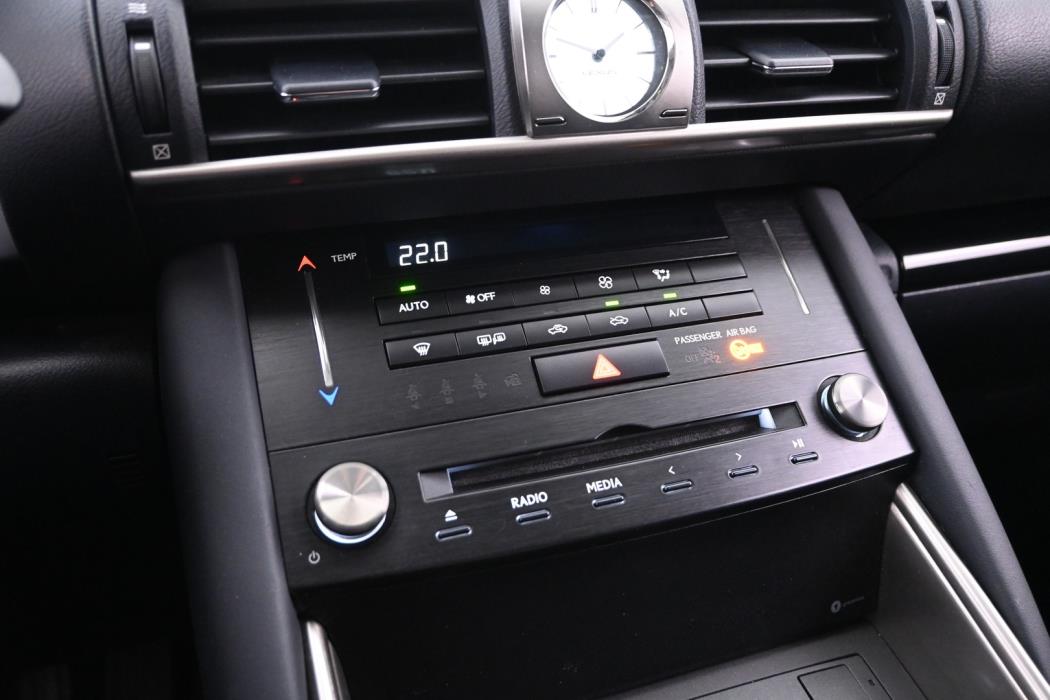 LEXUS IS 2017