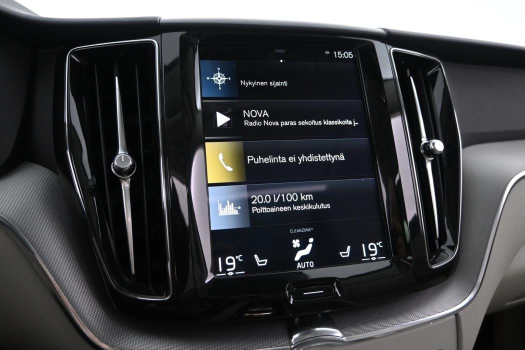 VOLVO XC60 2018