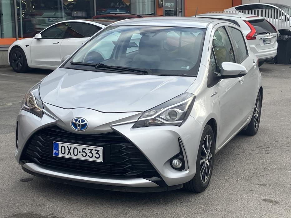 TOYOTA Yaris 2019