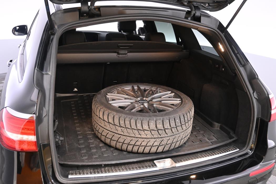 MERCEDES-BENZ E 2018