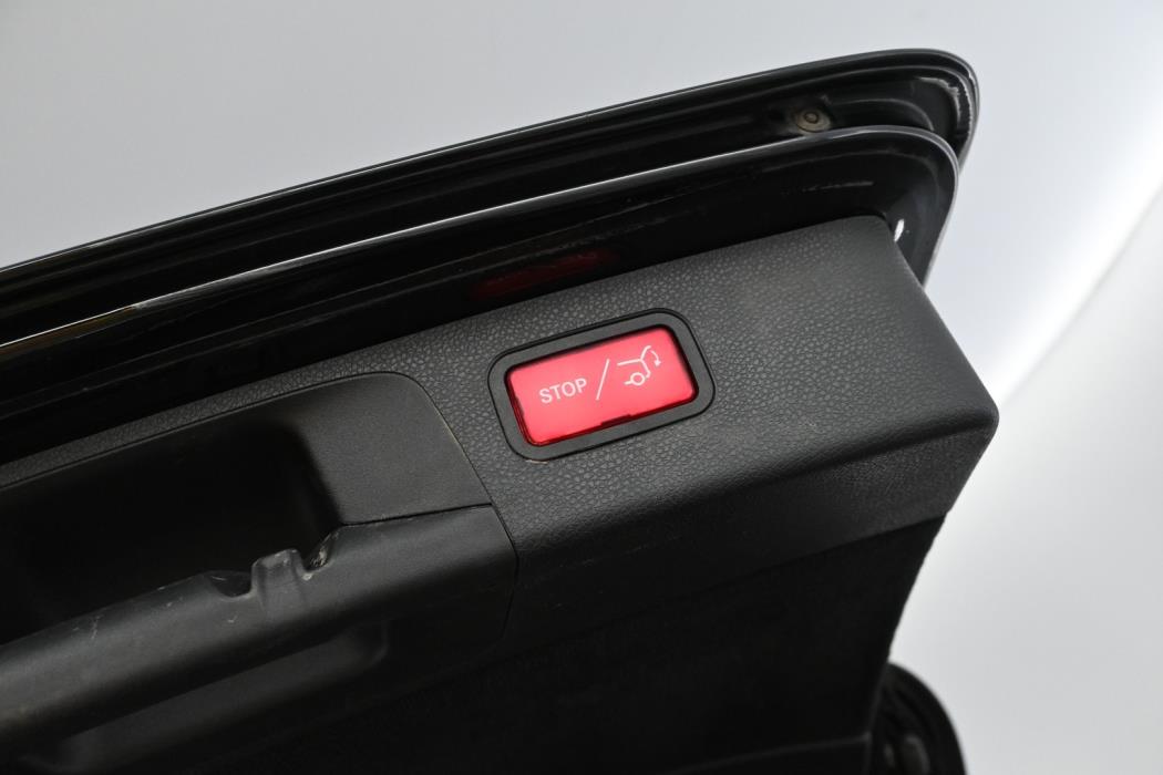 MERCEDES-BENZ E 2018