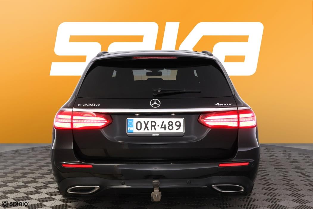 MERCEDES-BENZ E 2018