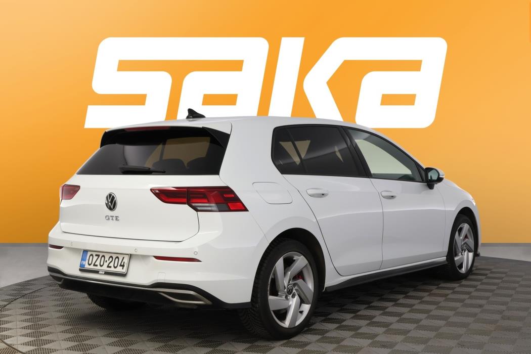 VOLKSWAGEN Golf 2021