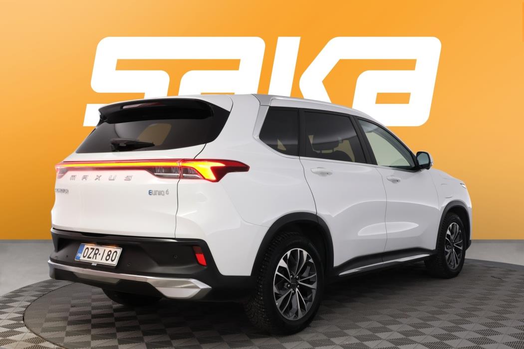 MAXUS Euniq 6 2023